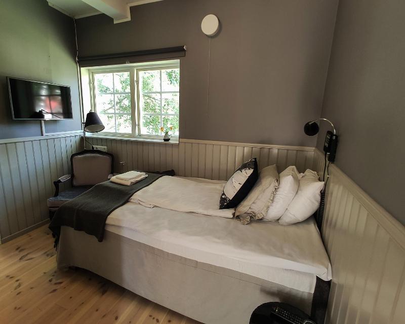 Standard Single Room image 4