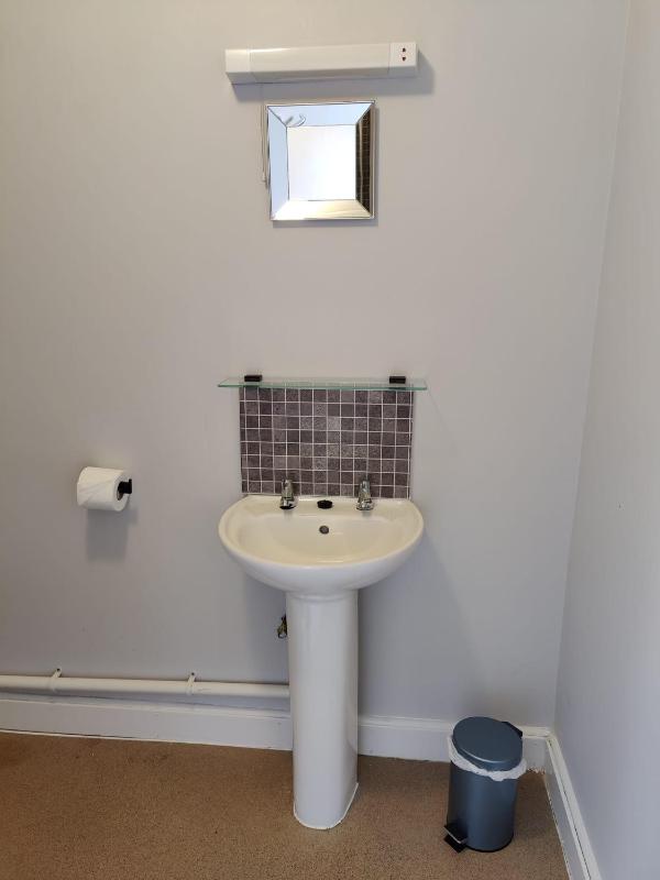 Twin Room image 1