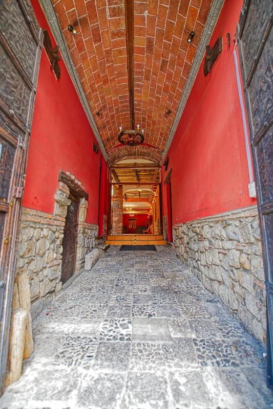 ISKAY BOUTIQUE HOSTEL - image 13