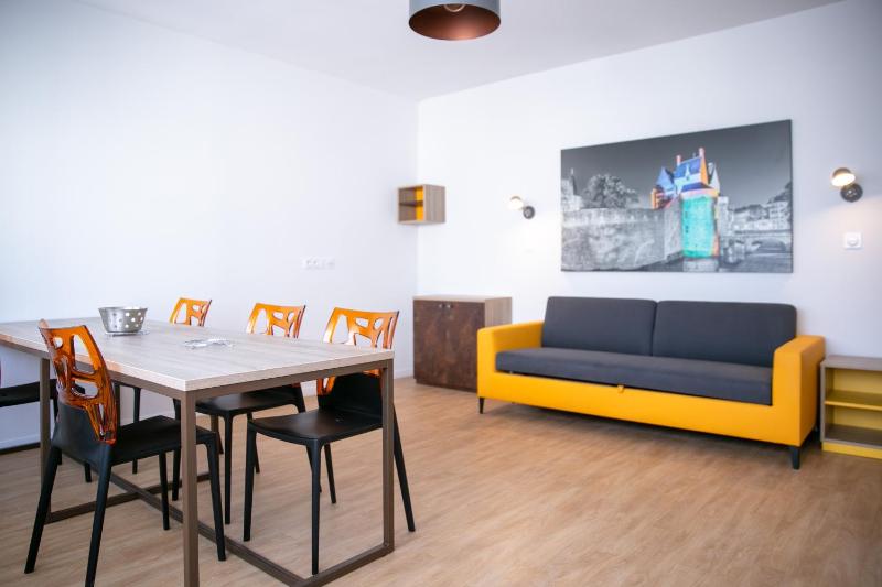 Appart-Hotel Mer & Golf City Ile de Nantes - image 9