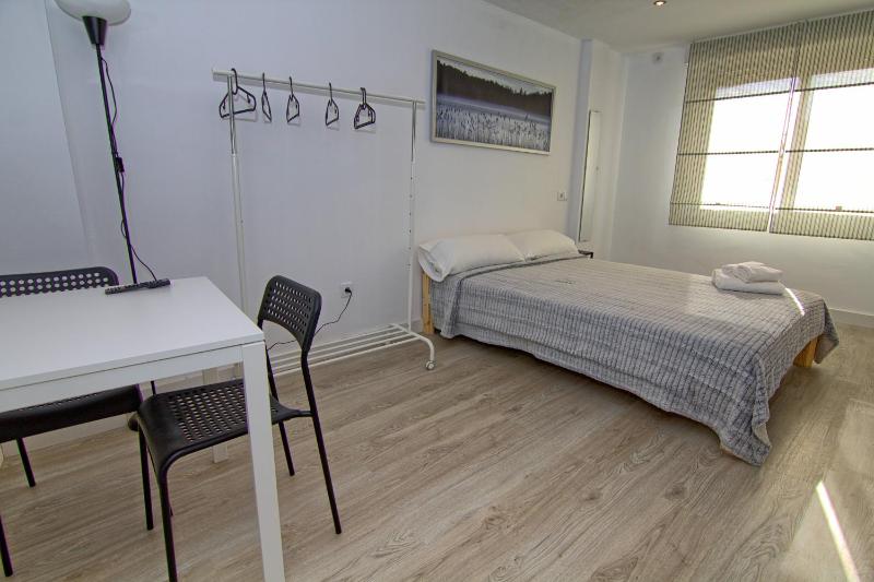 Mercado Huelin Apartments - image 2