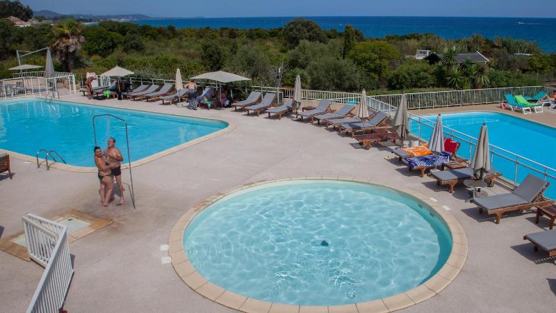 Quadruple Room with Sea View image 3