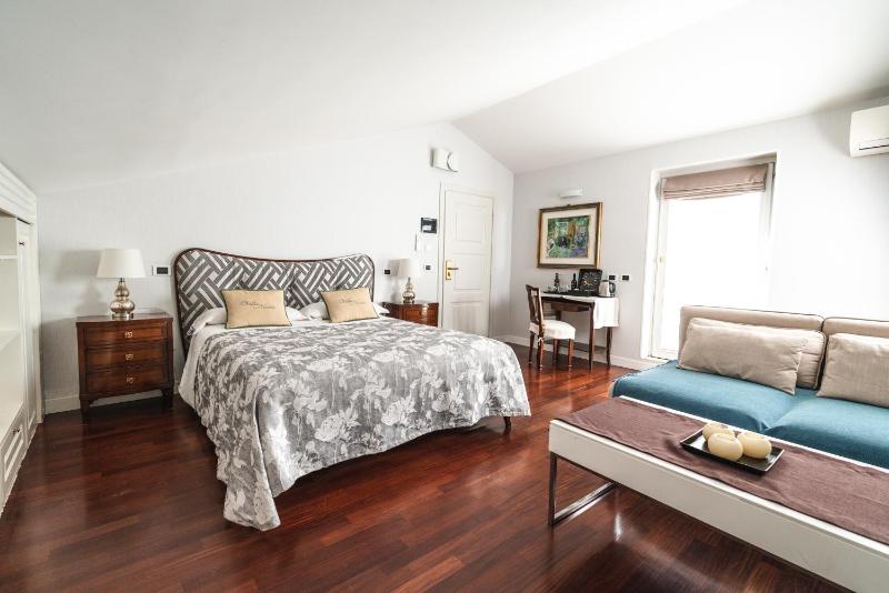 Suite with Terrace image 1