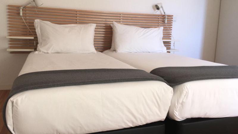 One-Bedroom Apartment image 2