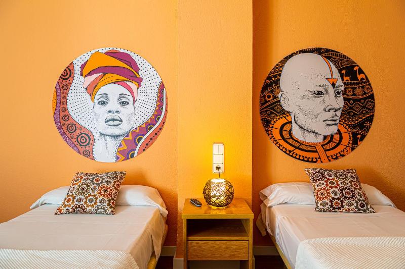 Double or Twin Room with Balcony image 3