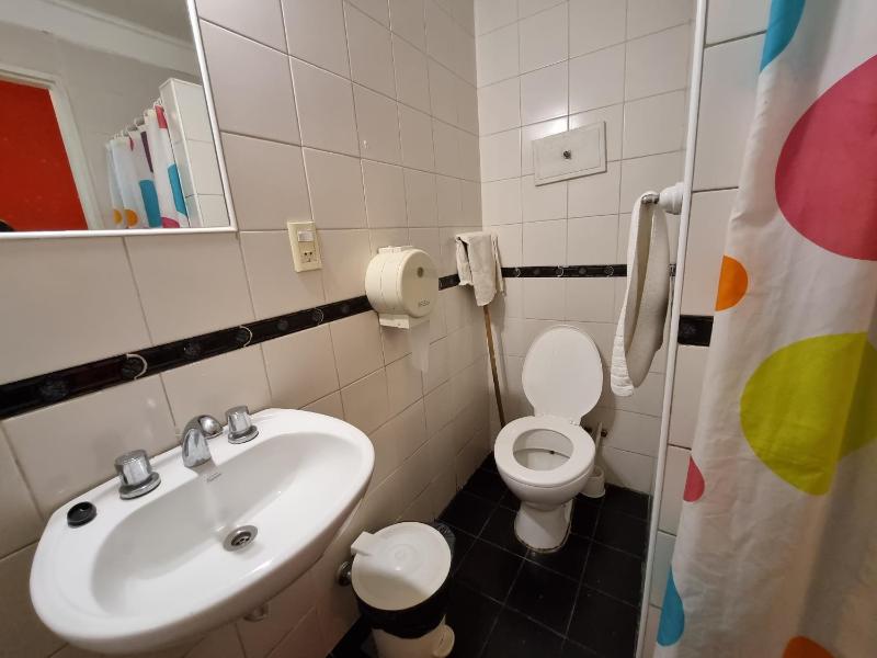 Hostel Estoril - image 3