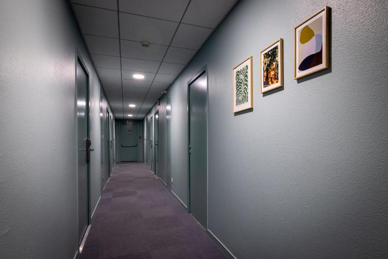 Single Room image 4