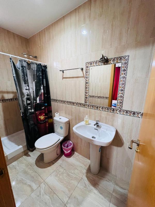 Triple Room with Private Bathroom image 3