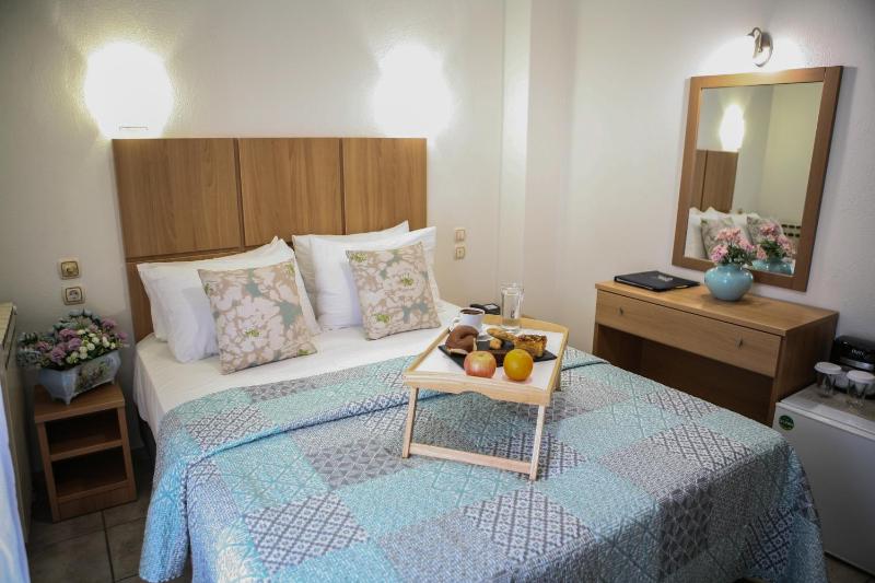 Double Room image 1