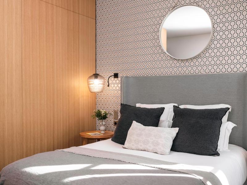 Classic Double Room image 4