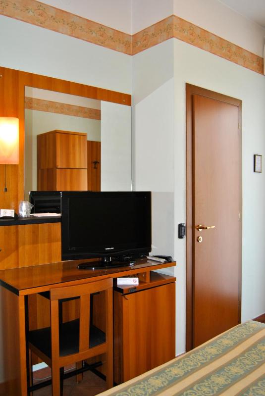 Economy Single Room image 4