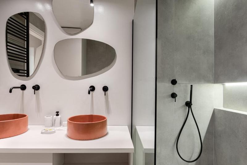 Acropolis White Key Residence - image 12
