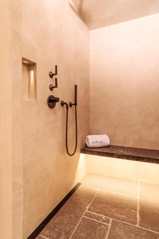Superior Double Room with Steam Shower image 1