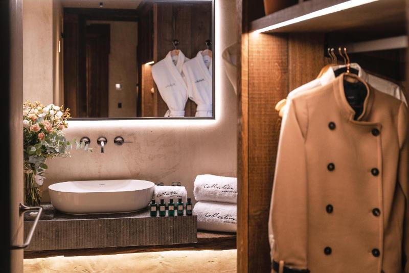 Superior Double Room with Steam Shower image 2
