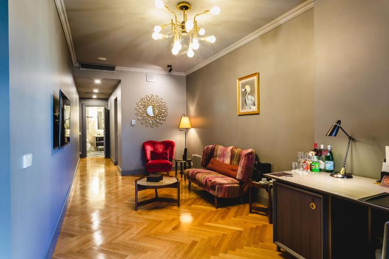 Junior Suite with Double Bed image 4