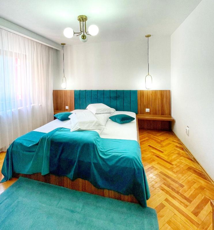 Double Room image 3
