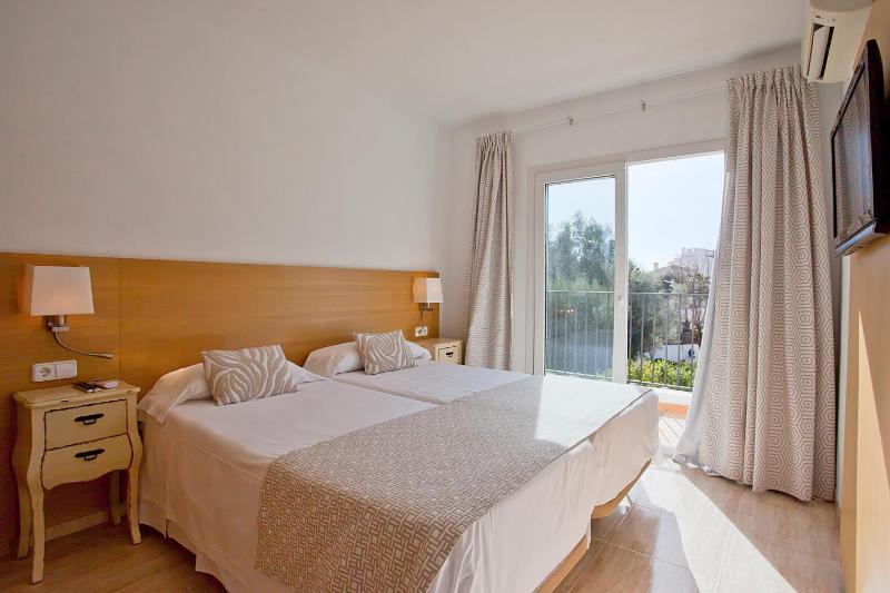 One-Bedroom Villa image 4
