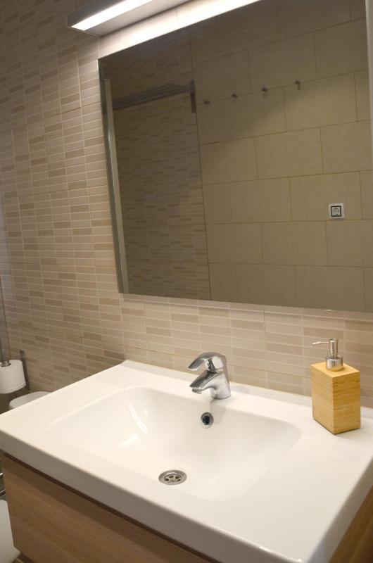 Claris Apartments - image 10