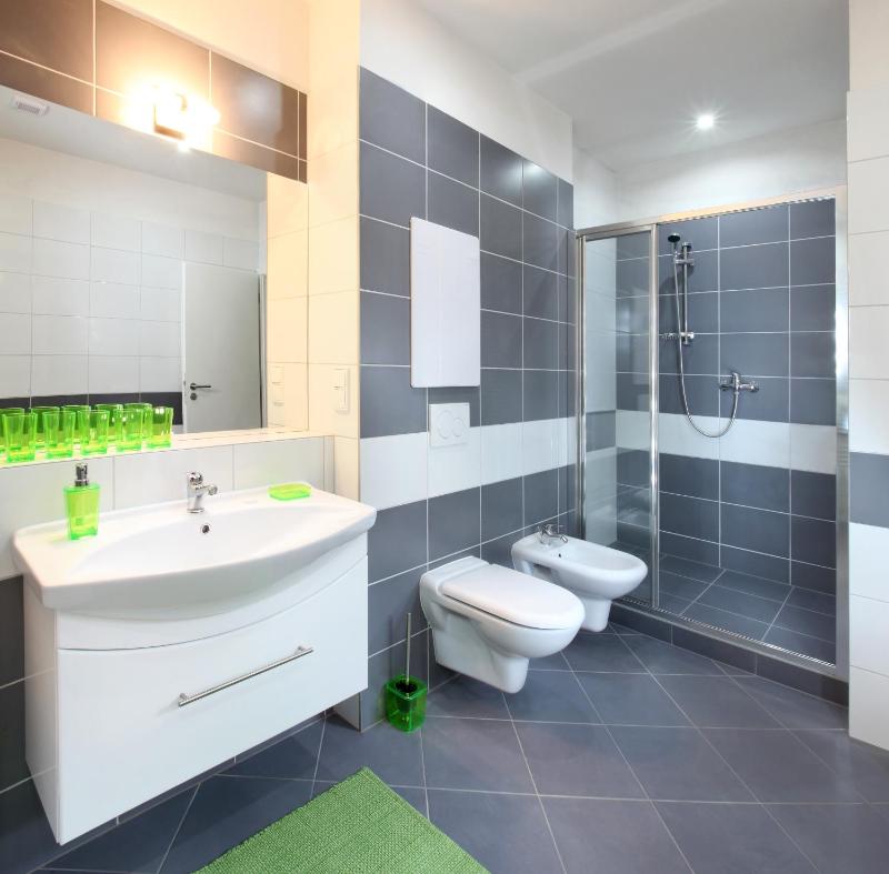 Superior Two-Bedroom Apartment with Parking image 3