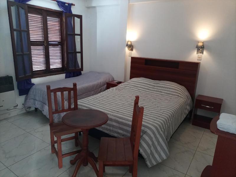 Classic Triple Room image 1