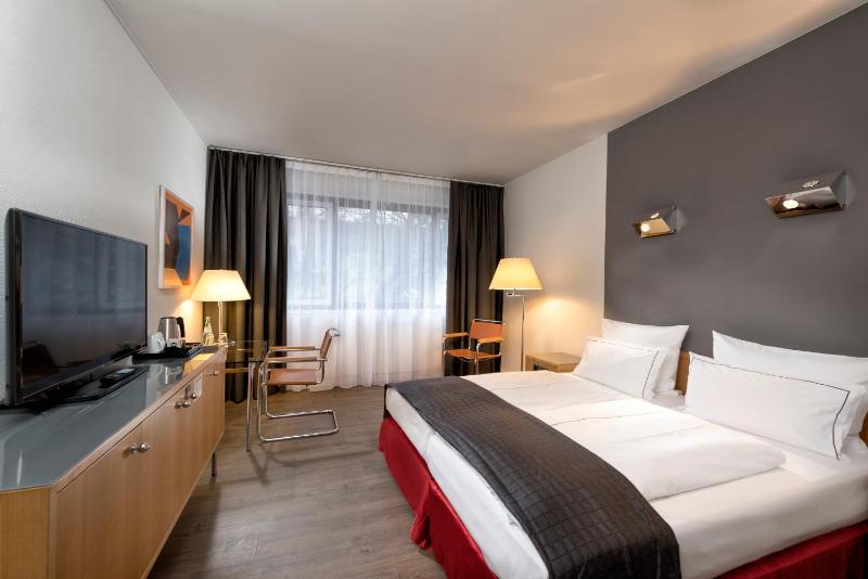 Standard Room image 3