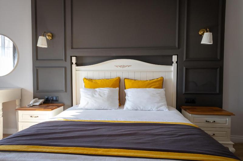 Deluxe Room image 4