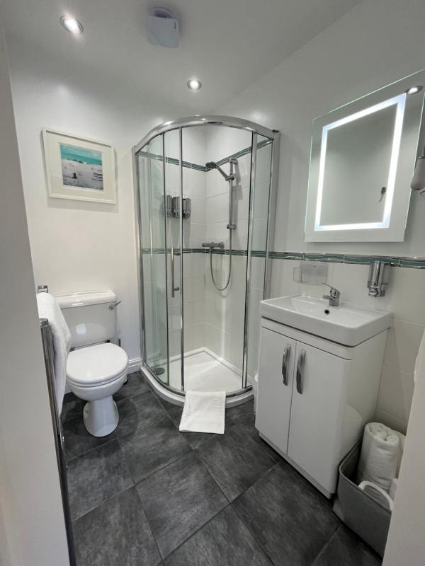 King Room image 2