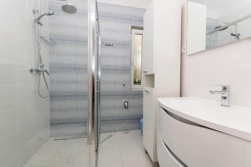 Apartments Tina Sea ​View - image 12