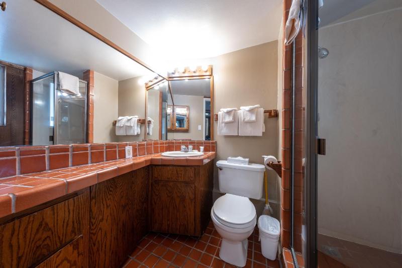 Studio Apartment image 4