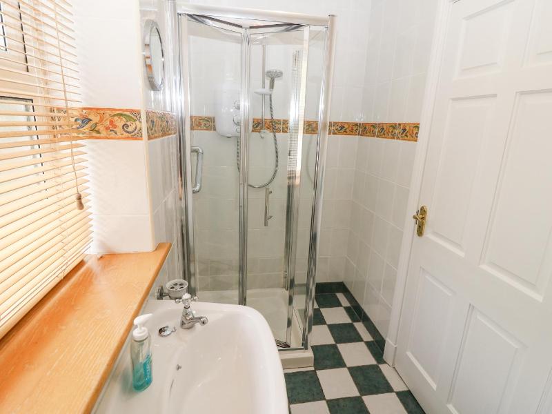 Lis-Ardagh Cottage 1 - image 16