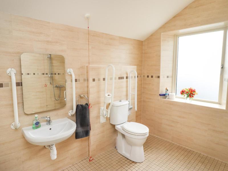 Sunday Cottage - image 4