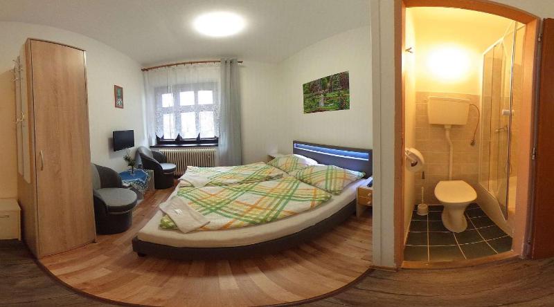 Standard Double Room image 1