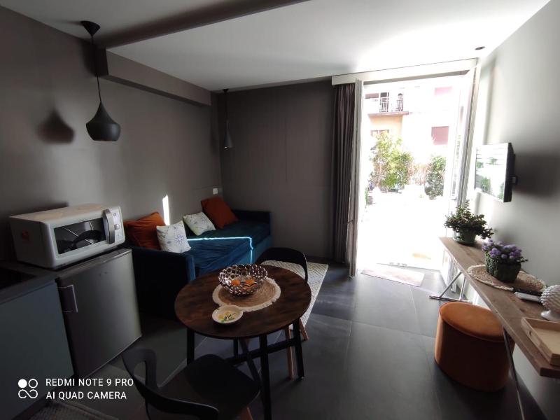 Apartment with Terrace image 4