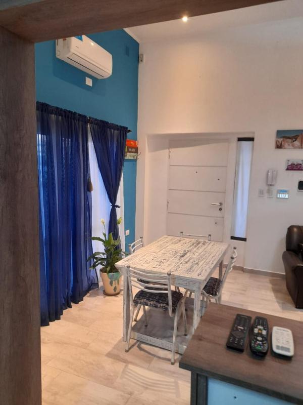 Hermosa casa con patio parrilla y garage cerrado - image 19