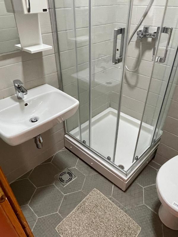 Studio with Mountain View image 2