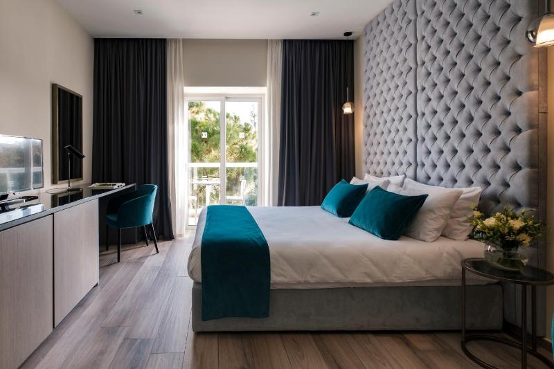 Superior Double Room Valley View image 4