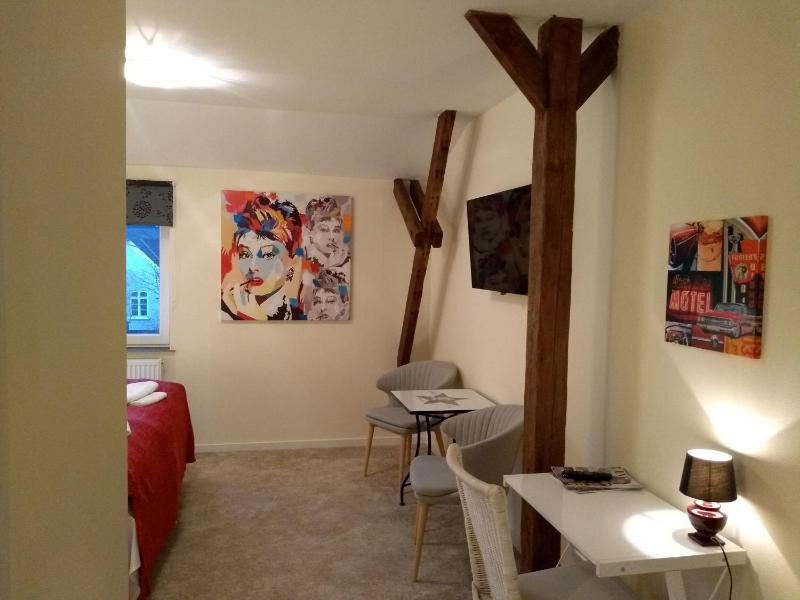 Double or Twin Room image 4