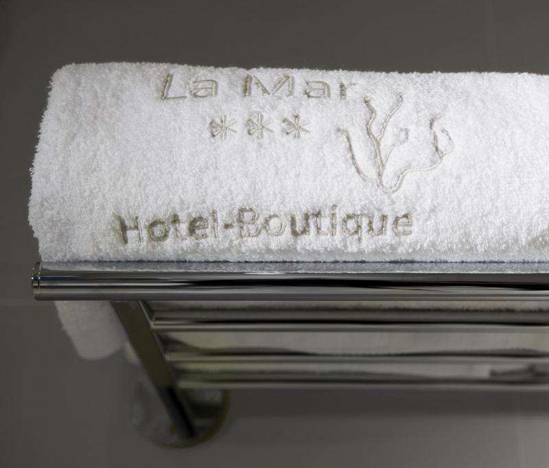 Double Room with Sea View image 4