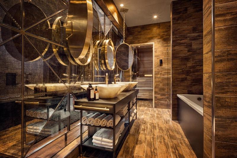 King Suite image 3