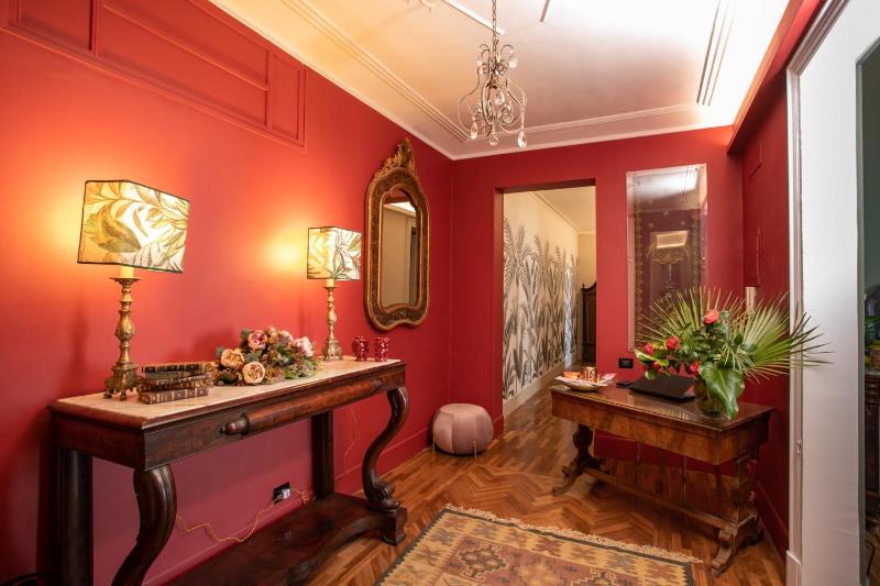 81 Suite and Breakfast - image 12