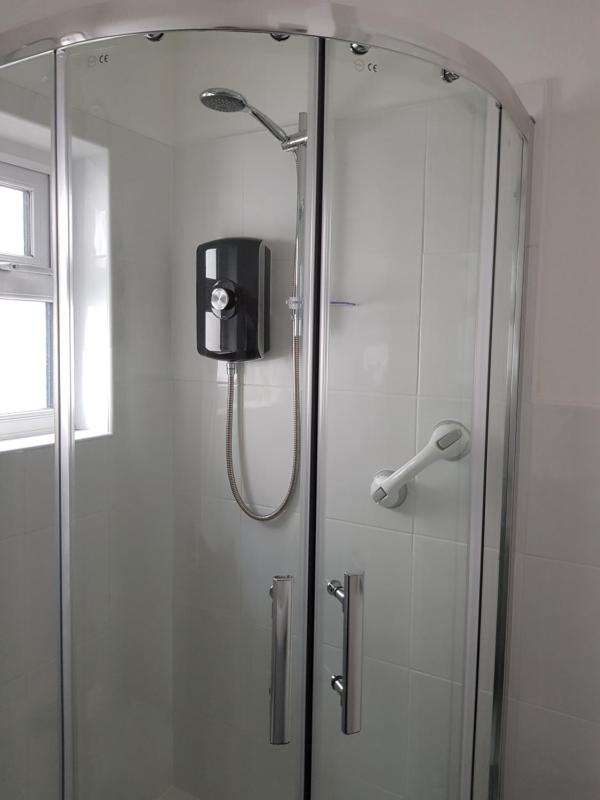 Double Room with Private Bathroom image 4