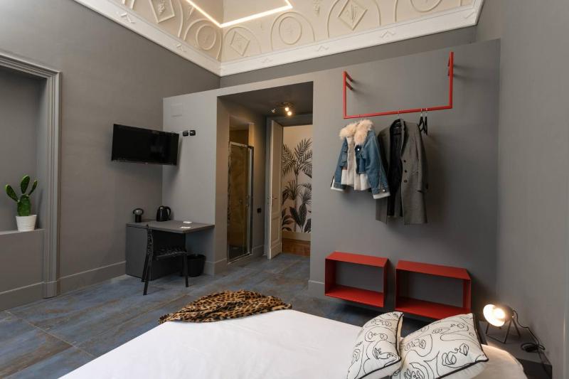 81 Suite and Breakfast - image 13