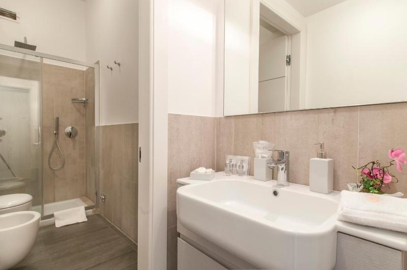 Studio Apartment - Corso Magenta 62 image 2