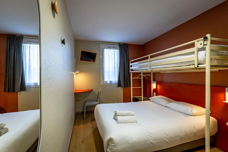 Triple Room image 1