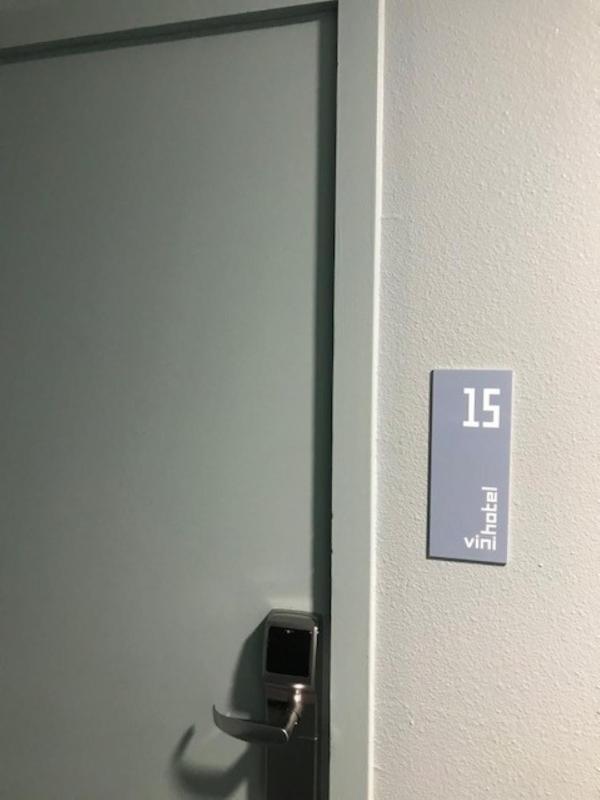 Single Room image 3