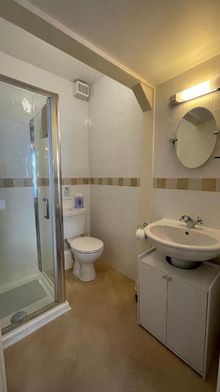 Double Room First Floor image 4
