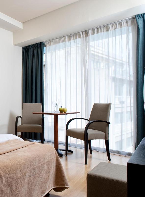 Standard Double or Twin Room image 3