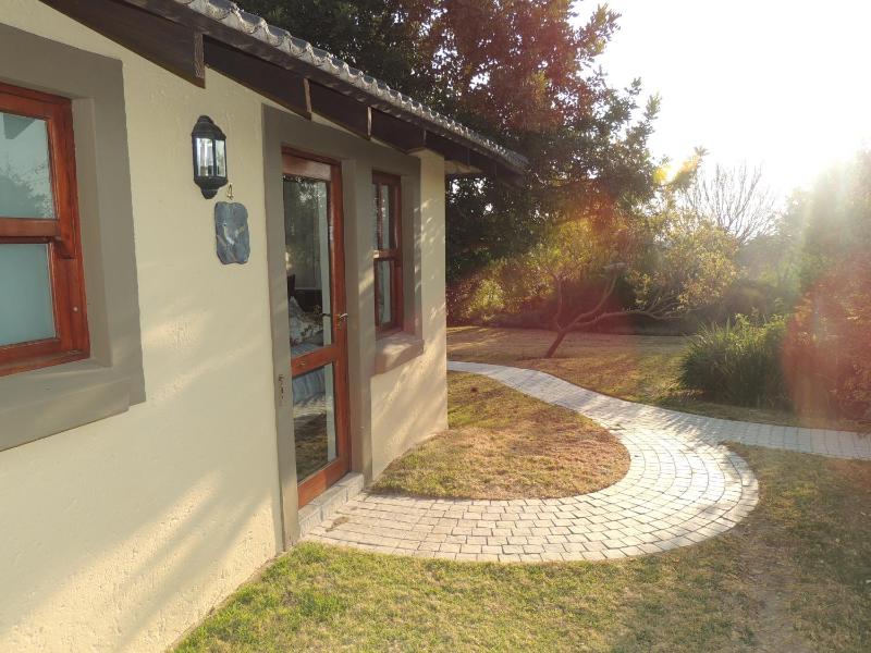 Strawberry Fields Country Manor Guest House - image 15