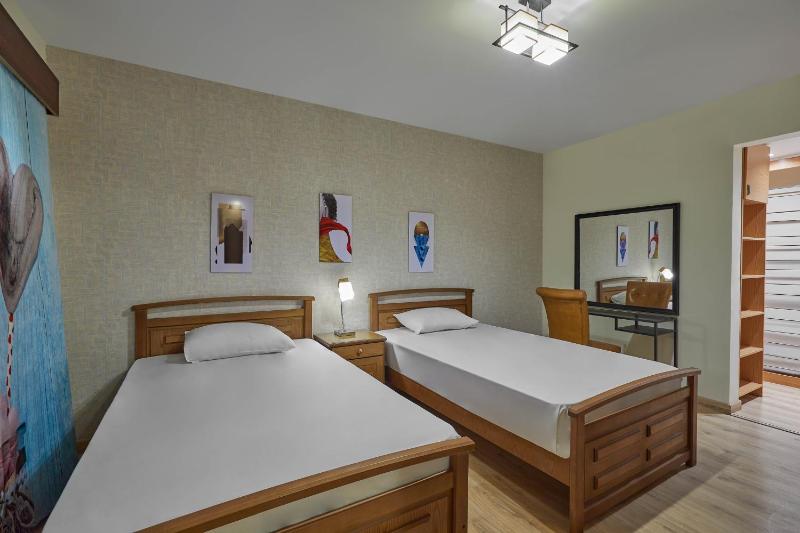 Presidential Suite image 2