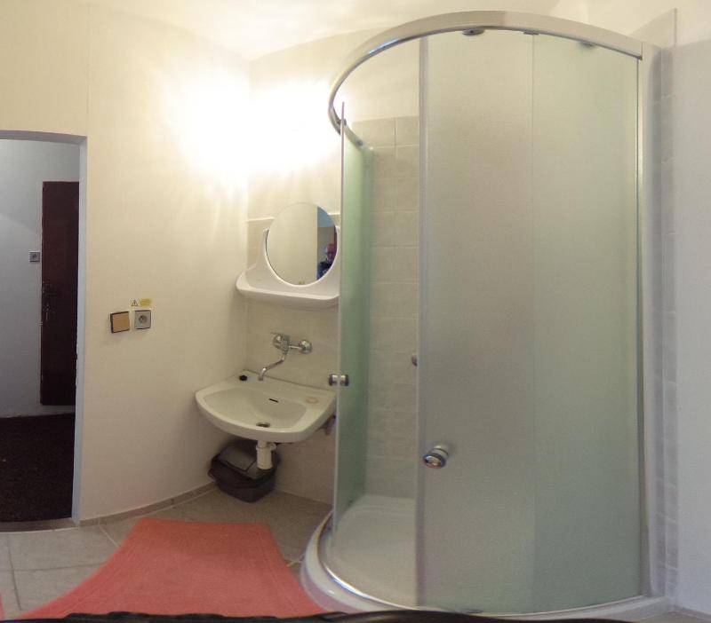 Standard Double or Twin Room image 2